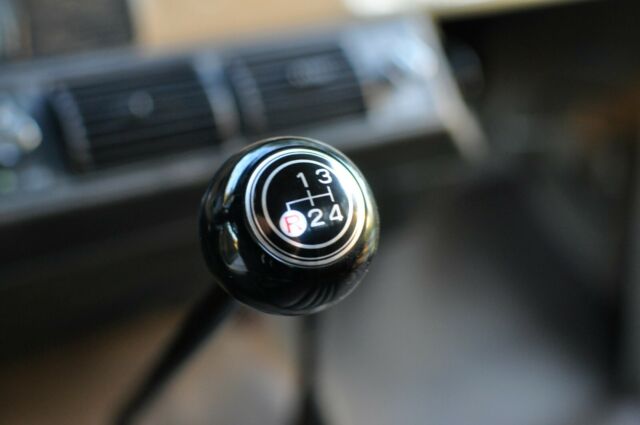 Toyota Land Cruiser 1979 image number 33