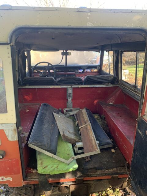Land Rover Series IIa 1970 image number 4