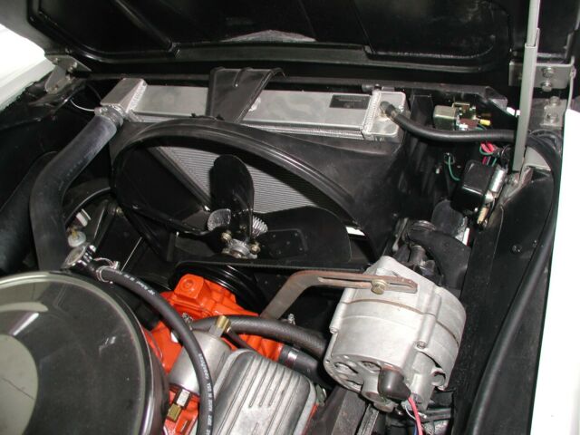 Chevrolet Corvette 1964 image number 17