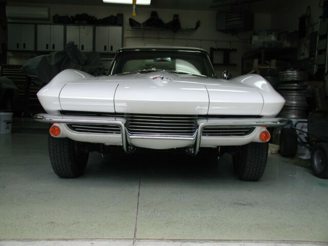 Chevrolet Corvette 1964 image number 29