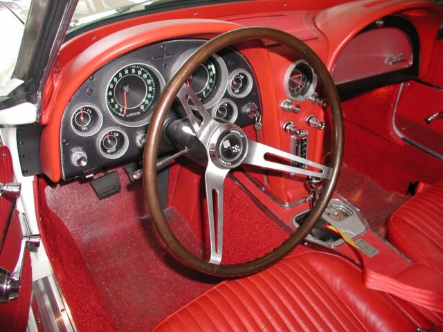 Chevrolet Corvette 1964 image number 33
