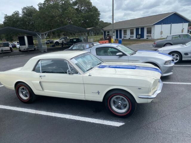 Ford Mustang 1967 image number 29