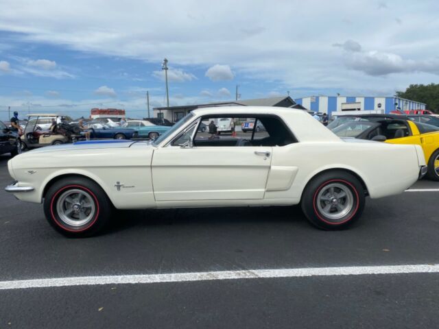 Ford Mustang 1967 image number 30