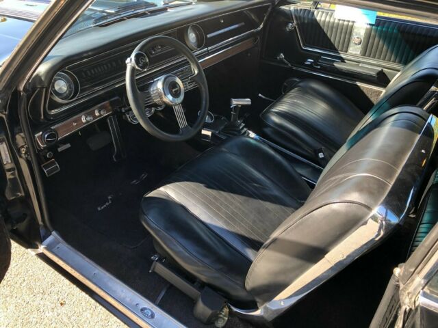 Chevrolet Impala 1965 image number 22
