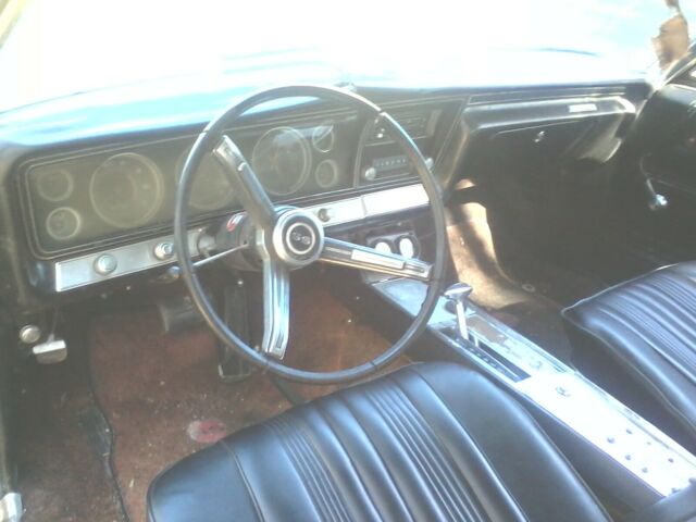 Chevrolet Impala 1967 image number 4