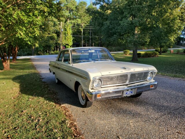 Ford Falcon 1965 image number 0