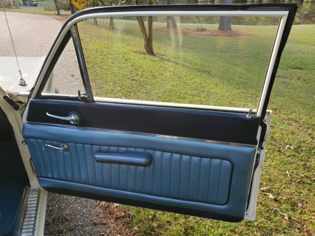 Ford Falcon 1965 image number 8