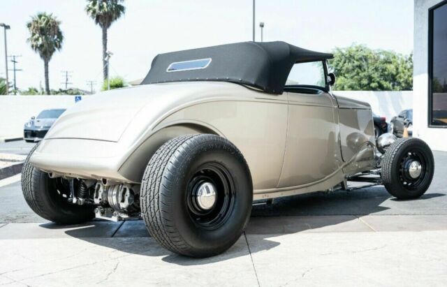 Ford Roadster 1934 image number 3