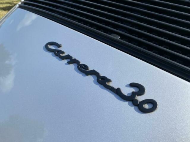 Porsche 911 1977 image number 23