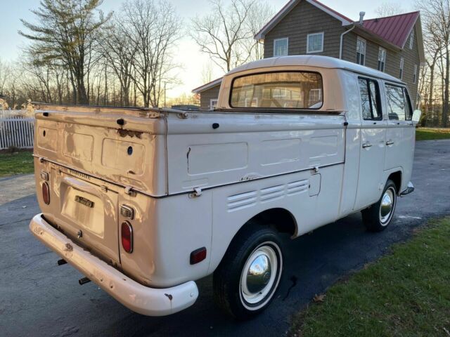 Volkswagen Double Cab 1970 image number 26