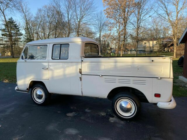 Volkswagen Double Cab 1970 image number 32