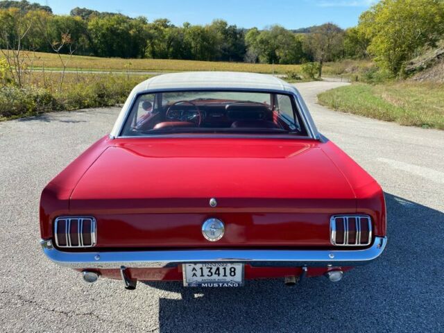 Ford Mustang 1966 image number 32