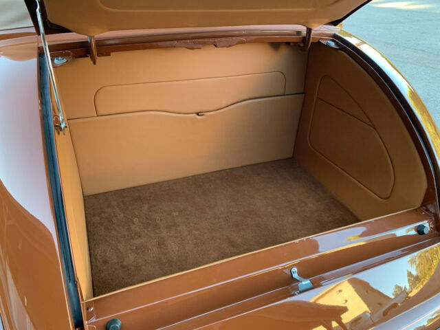 Ford Deluxe Cabriolet 1934 image number 41