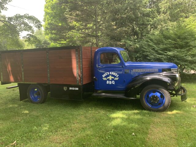 Chevrolet ton and half 1946 image number 6