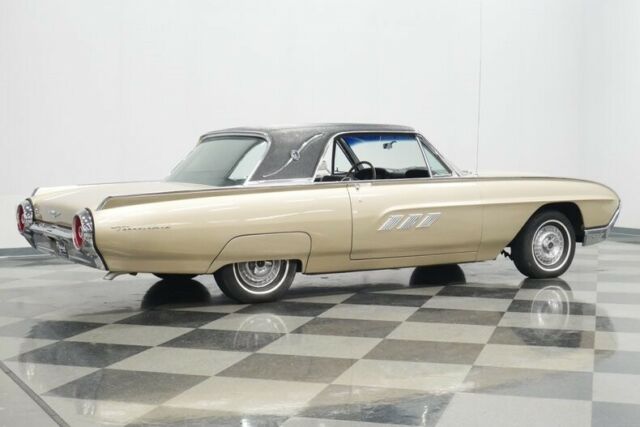 Ford Thunderbird 1963 image number 14