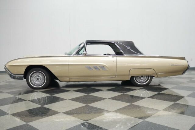 Ford Thunderbird 1963 image number 2
