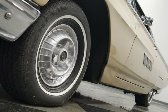 Ford Thunderbird 1963 image number 23