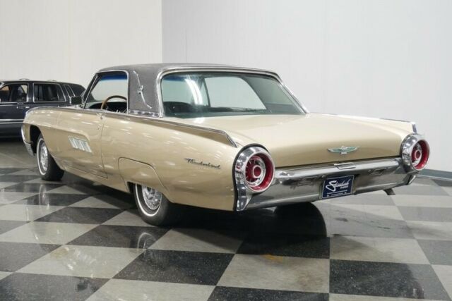 Ford Thunderbird 1963 image number 9