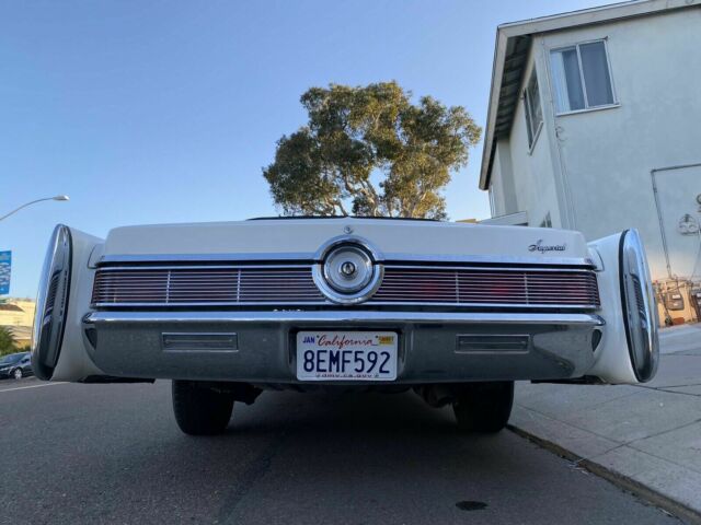 Chrysler Imperial Crown 1967 image number 28