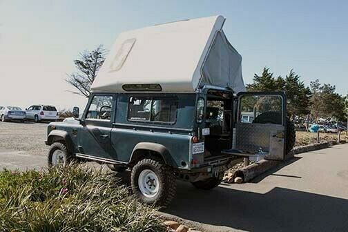 Land Rover Defender 1972 image number 16