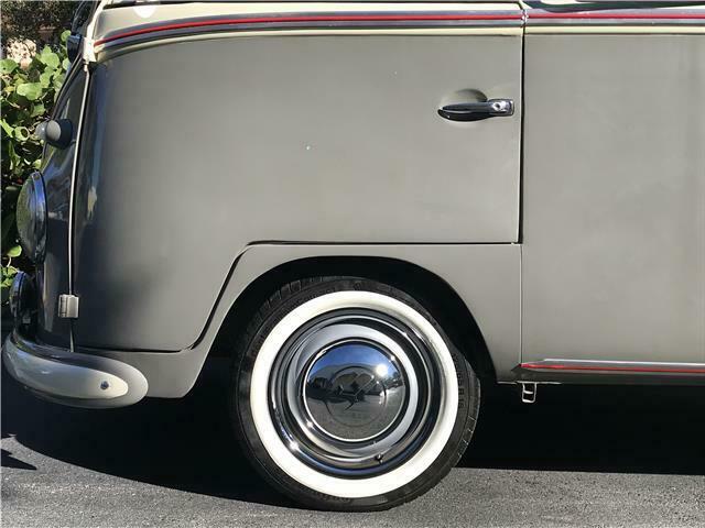 Volkswagen Bus/Vanagon 1961 image number 17