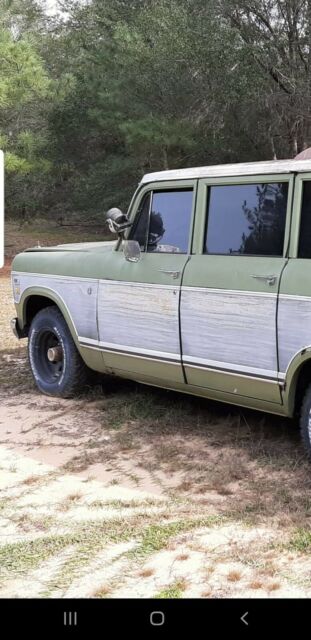 International Harvester 100 1973 image number 6