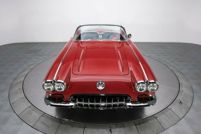 Chevrolet Corvette 1960 image number 45