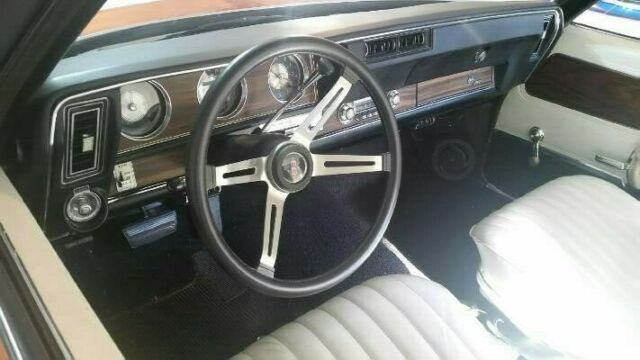 Oldsmobile Cutlass 1971 image number 1