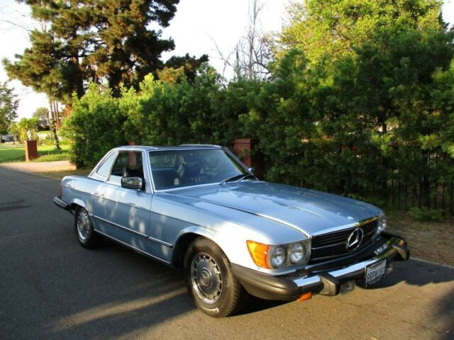 Mercedes-Benz SL-Class 1979 image number 14