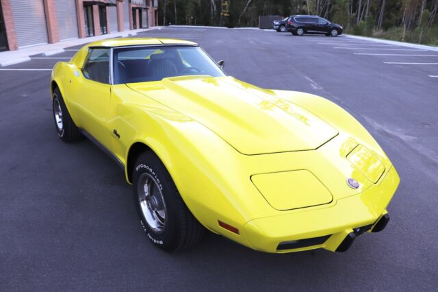 Chevrolet Corvette 1976 image number 5