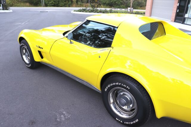 Chevrolet Corvette 1976 image number 8