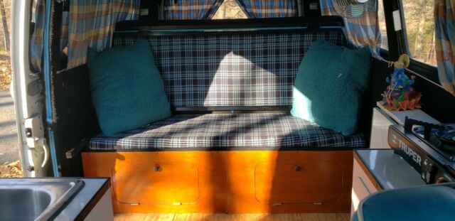 Volkswagen Bus/Vanagon 1973 image number 12