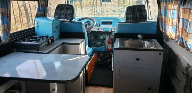 Volkswagen Bus/Vanagon 1973 image number 15