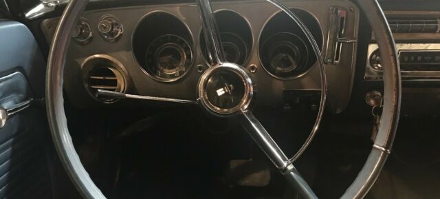 Chevrolet Corvair 1965 image number 21