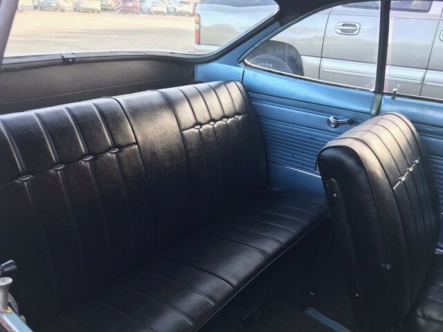 Chevrolet Corvair 1965 image number 4