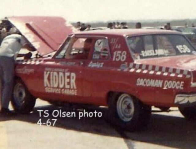Dodge Coronet 1965 image number 18