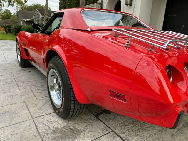 Chevrolet Corvette 1975 image number 10