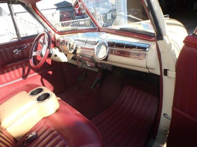 Ford convertible 1946 image number 12