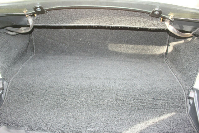 Volkswagen Karmann Ghia 1972 image number 12