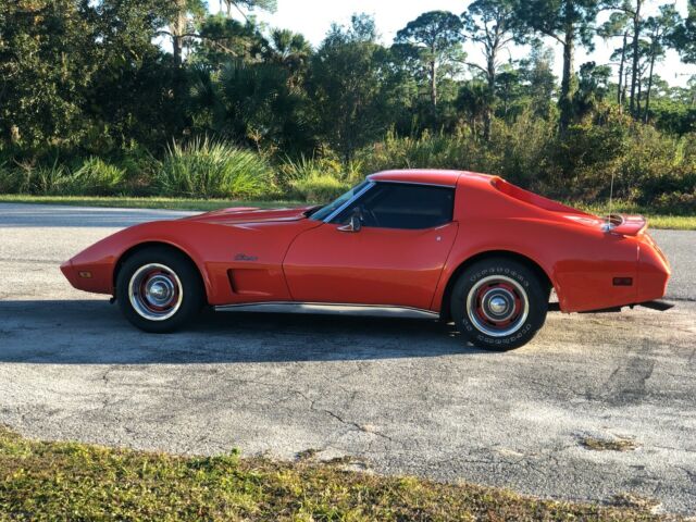 Chevrolet Corvette 1974 image number 24
