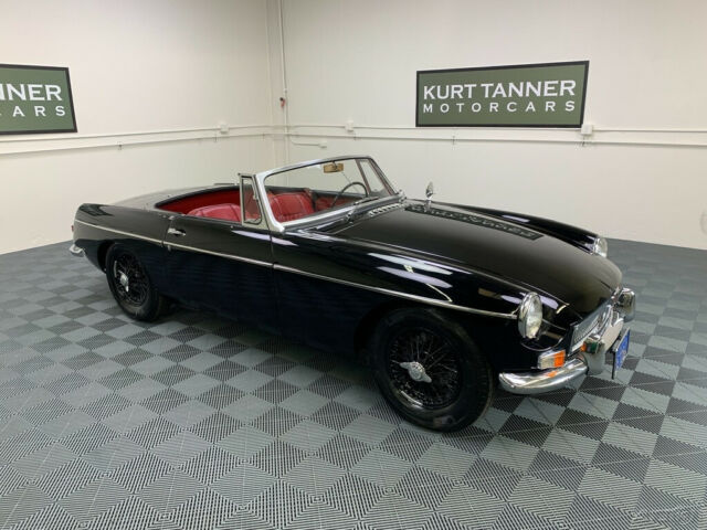 MG MGB 1963 image number 0