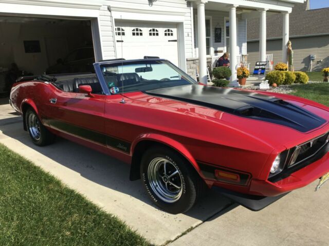 Ford Mustang 1973 image number 25