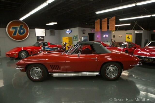 Chevrolet Corvette 1967 image number 10