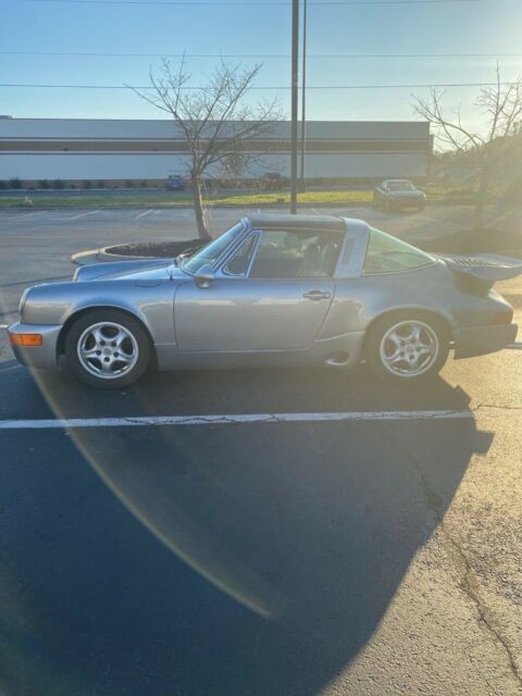 Porsche 911 1976 image number 19
