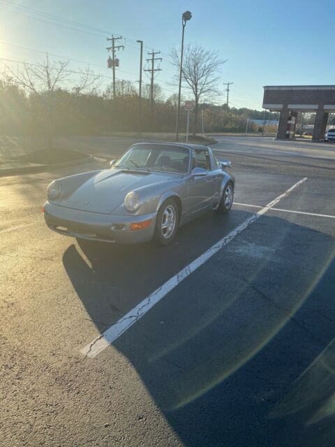 Porsche 911 1976 image number 29