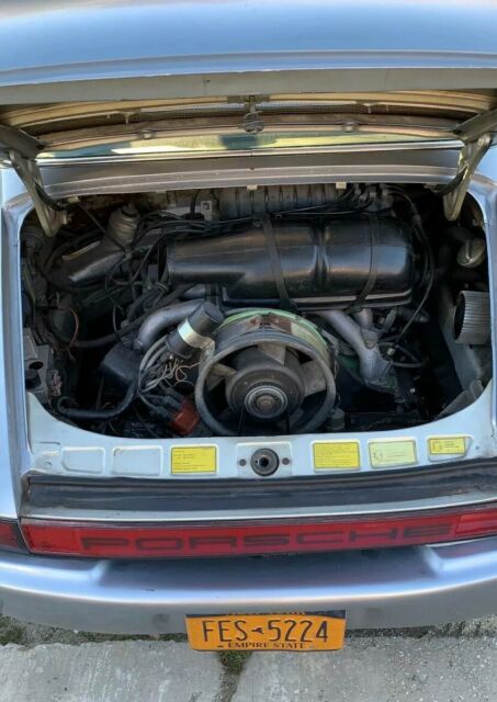Porsche 911 1976 image number 7