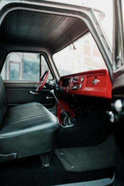 Chevrolet C-10 1966 image number 28