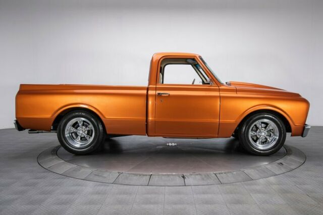 Chevrolet C-10 1967 image number 10