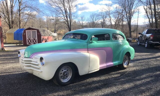 Chevrolet Fleetline 1948 image number 3