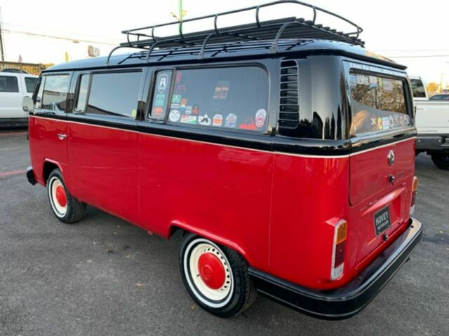 Volkswagen Bus/Vanagon 1900 image number 6